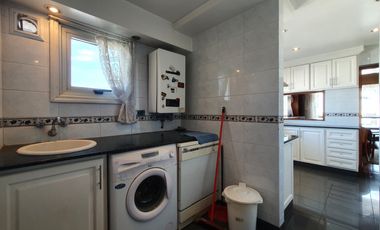 Venta - Piso cinco ambientes con dependencia y cochera -Hipólito Irigoyen 1880 Venta Mar del Plata