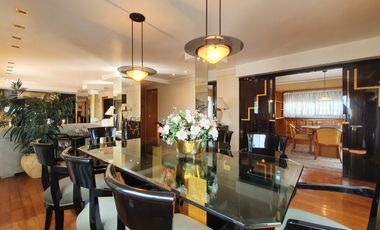 Venta - Piso cinco ambientes con dependencia y cochera -Hipólito Irigoyen 1880 Venta Mar del Plata