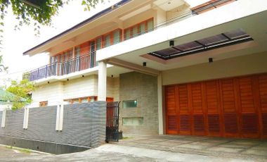 Rumah Mewah Jalan Kaliurang km 7 Adem dekat Kota