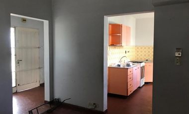 cASA EN LOTE PROPIO CON DOBLE INGRESO