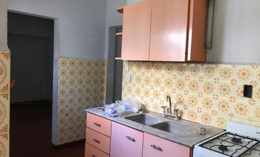 cASA EN LOTE PROPIO CON DOBLE INGRESO