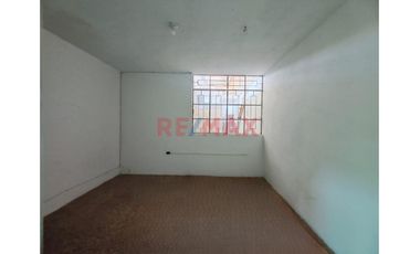 🏠 ¡Oportunidad Única En Sullana! Casa En Venta En Urb Santa Rosa De 250M2