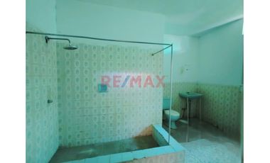 🏠 ¡Oportunidad Única En Sullana! Casa En Venta En Urb Santa Rosa De 250M2