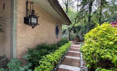 CASA EN VENTA  Y RENTA EN BOSQUES DE LAS LOMAS