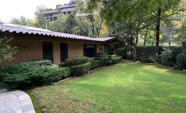 CASA EN VENTA  Y RENTA EN BOSQUES DE LAS LOMAS