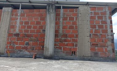 VENTA EDIFICIO 1ER, 2DO, 3ER PISO Y PLACAS PARA CONSTRUIR 4 Y 5 PISO. Cod V6055