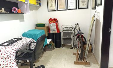 VENTA EDIFICIO 1ER, 2DO, 3ER PISO Y PLACAS PARA CONSTRUIR 4 Y 5 PISO. Cod V6055