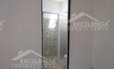 VENTA DE CASA REMODELADA EN COLINAS DEL SUR