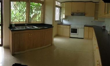 Rumah Bagus Ada Pool 1 Lantai Di Gaharu Cipete