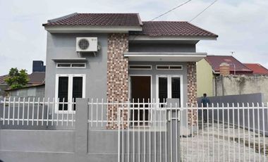 DIJUAL RUMAH DEKAT BUKIT BARISAN JL PESANTREN