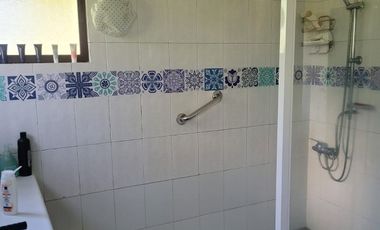 PROPIEDAD DE CASI UNA HECTAREA SECTOR ANGACHILLA