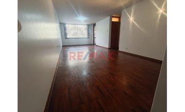 Alquiler Lindo Y Espacioso Departamento En Valle Hermoso Surco