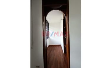 Alquiler Lindo Y Espacioso Departamento En Valle Hermoso Surco