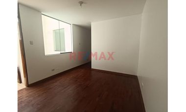 Alquiler Lindo Y Espacioso Departamento En Valle Hermoso Surco