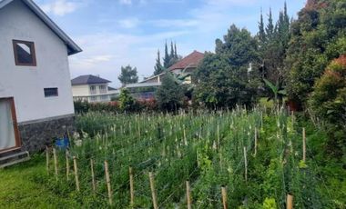 Rumah mungil di Villa Istana Bunga Parongpong Bandung Barat
