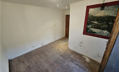 Propiedad en Block. Casa 3 AMB con patio y garage. + casa 2 AMB