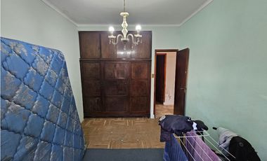 Propiedad en Block. Casa 3 AMB con patio y garage. + casa 2 AMB