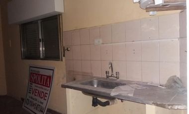 PH FRENTE EN OCHAVA A METROS DE ESTACIÓN SUÁREZ, LIVING CON COCINA INTEGRADA, AMPLIA HABITACIÓN CON PLACARD Y BAÑO CON DUCHA