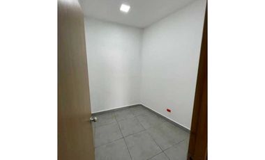 Se Alquila Amplio Local cerca del Metro del Crisol