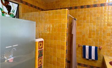 CASA EN VENTA A ORILLA DEL LAGO 