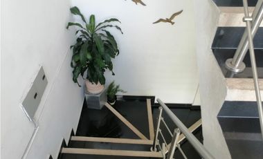 Casa comercial o vivienda en Arriendo Envigado Sector La Paz