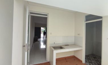 RUKO SIAP HUNI HARGA TERMURAH DI LOKASI STRATEGIS TEPI JALAN