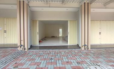 RUKO SIAP HUNI HARGA TERMURAH DI LOKASI STRATEGIS TEPI JALAN