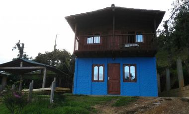 casa campestre en venta en santa elena. Cod V26111