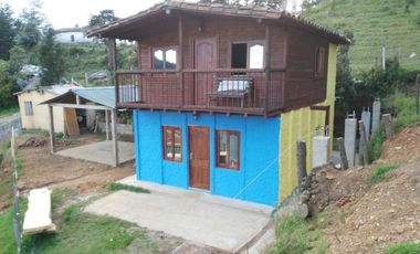 casa campestre en venta en santa elena. Cod V26111