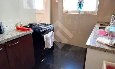Casa en Venta en Lyon con Carlos Antunez