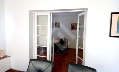 Casa en Venta en Lyon con Carlos Antunez
