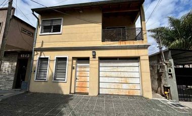 Departamento Tipo Casa en venta en Quilmes Oeste