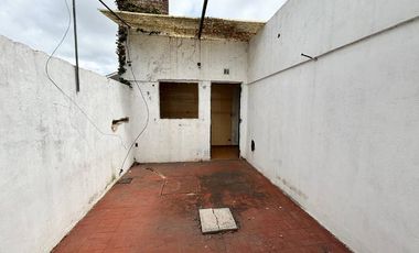 Departamento Tipo Casa en venta en Quilmes Oeste