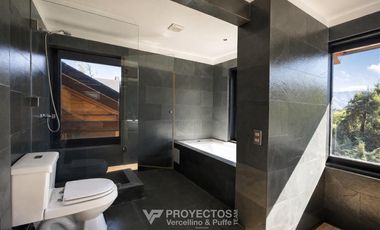 Casa en venta de 5 dorm. en Lo Barnechea