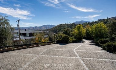 Casa en venta de 5 dorm. en Lo Barnechea