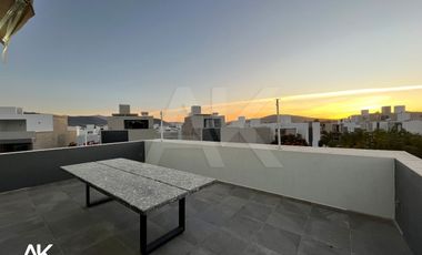 MAGNÍFICA CASA INTELIGENTE CON ROOF GARDEN