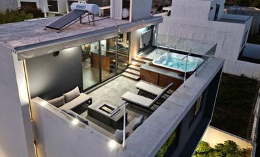 MAGNÍFICA CASA INTELIGENTE CON ROOF GARDEN