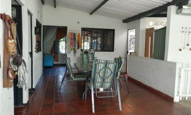 Maat vende Finca en Villeta 1.972m2 $320 Millones