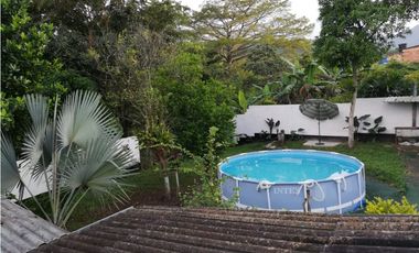 Maat vende Finca en Villeta 1.972m2 $320 Millones