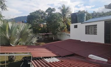 Maat vende Finca en Villeta 1.972m2 $320 Millones