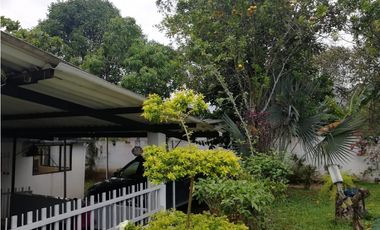 Maat vende Finca en Villeta 1.972m2 $320 Millones