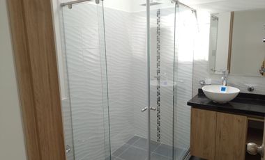 VENTA CASA PRADOS DEL ESTE CONJUNTO