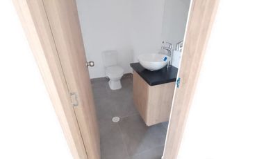 VENTA CASA PRADOS DEL ESTE CONJUNTO