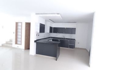 VENTA CASA PRADOS DEL ESTE CONJUNTO
