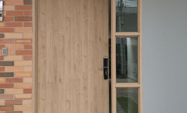 VENTA CASA PRADOS DEL ESTE CONJUNTO