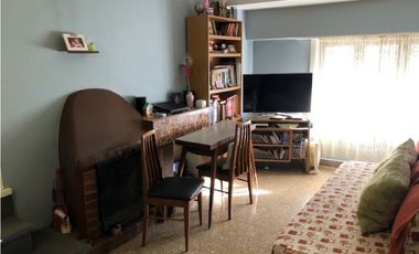Chalet con departamento independiente barrio Chauvín