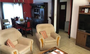 Chalet con departamento independiente barrio Chauvín