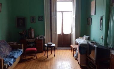 VENTA DE CASA COLONIAL CON LOCALES CENTRO HISTORICO
