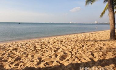 10 Rai Land near the beach in Bangsaray for sale
