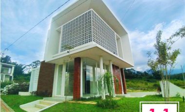 Rumah Baru 2 Lantai Luas 119 di The OZ Tidar kota Malang